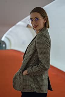 Elizabeth Raia