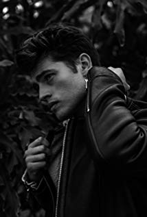 Gregg Sulkin