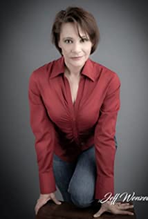 Irene Santiago