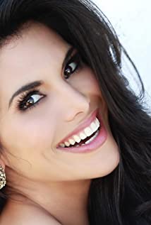 Joyce Giraud