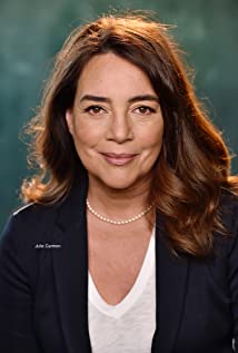 Julie Carmen