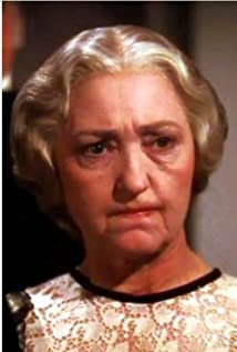 Leona Roberts