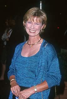 Linda Lee Cadwell