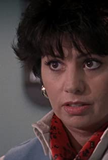 Linda Perri