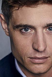 Max Irons