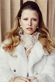 Mia Goth