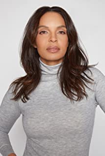 Siena Goines