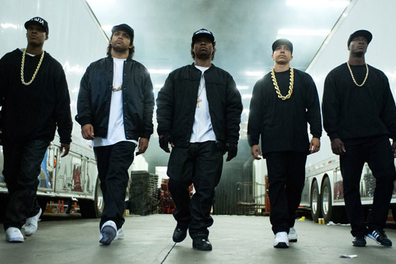 بهترین فیلم های باکس آفیس: صدرنشینی غیرمنتظره رپرها با Straight Outta Compton