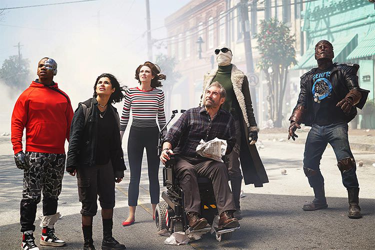 سریال Doom Patrol برای فصل دوم تمدید شد؛ تایید زمان شروع پخش فصل دوم سریال Titans