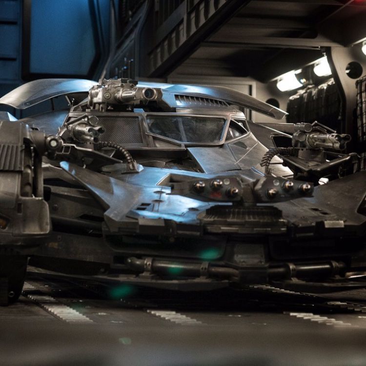 New Batmobile in Justice League