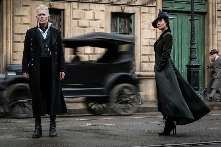 پوستر جدیدی از فیلم Fantastic Beasts: The Crimes of Grindelwald منتشر شد