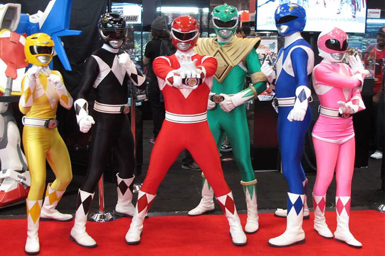 جاناتان انتویستل وظیفه ساخت ریبوت فیلم Power Rangers را بر عهده گرفت