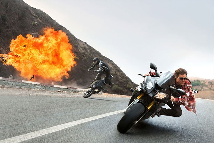 تعقیب و گریز تام کروز و هایلی اتول با ماشین در تصاویر جدید فیلم Mission Impossible 7