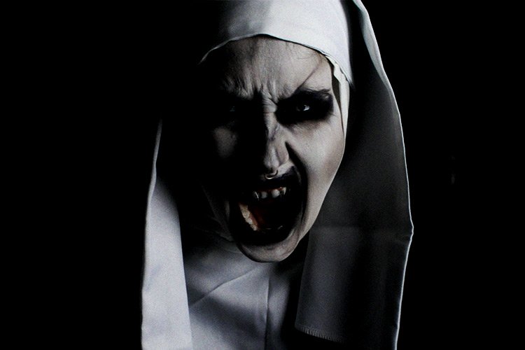 نویسنده فیلم The Nun از تفاوت های آن با دیگر فیلم های The Conjuring سخن گفت